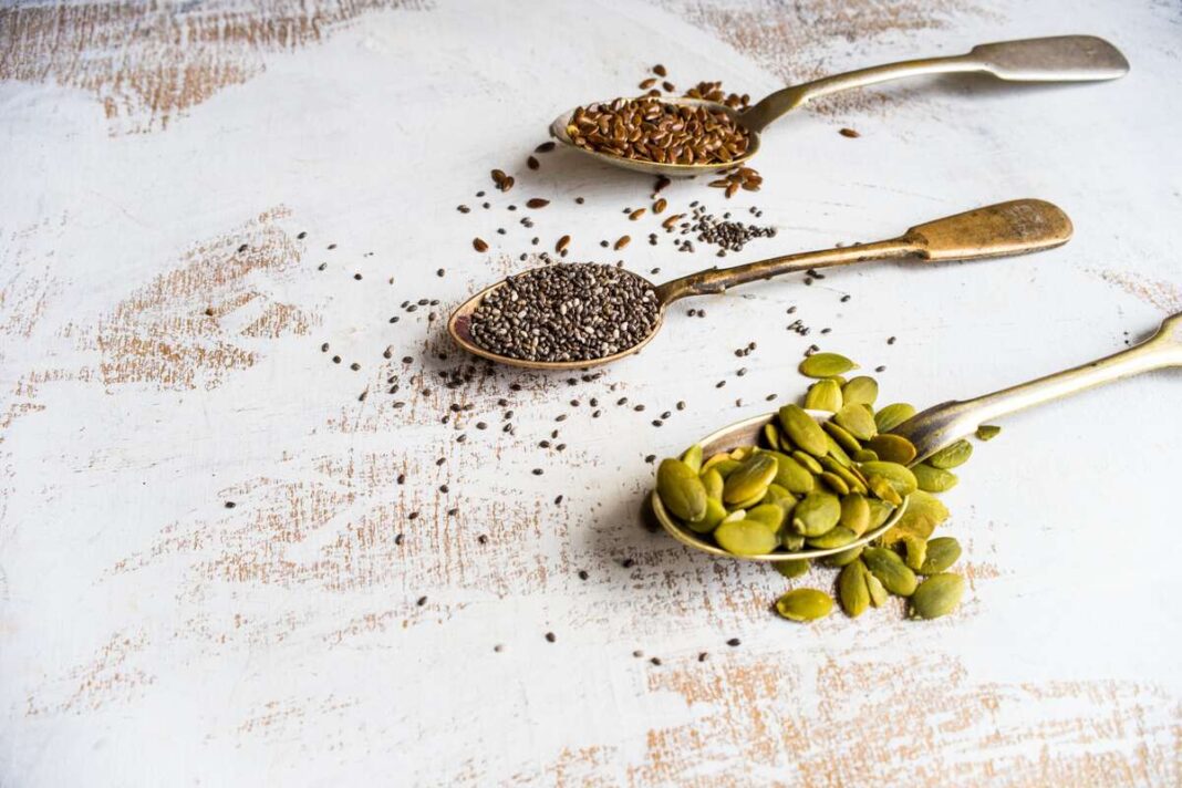 Žarnyno valymas sėklomis – moliūgų ir linų sėklos veikia kaip natūrali šluota