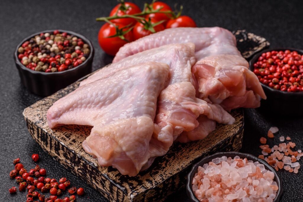 Sveikiausia vištienos dalis tikrai nėra sparneliai – juose daugiau riebalų ir mažiau maistinės vertės.