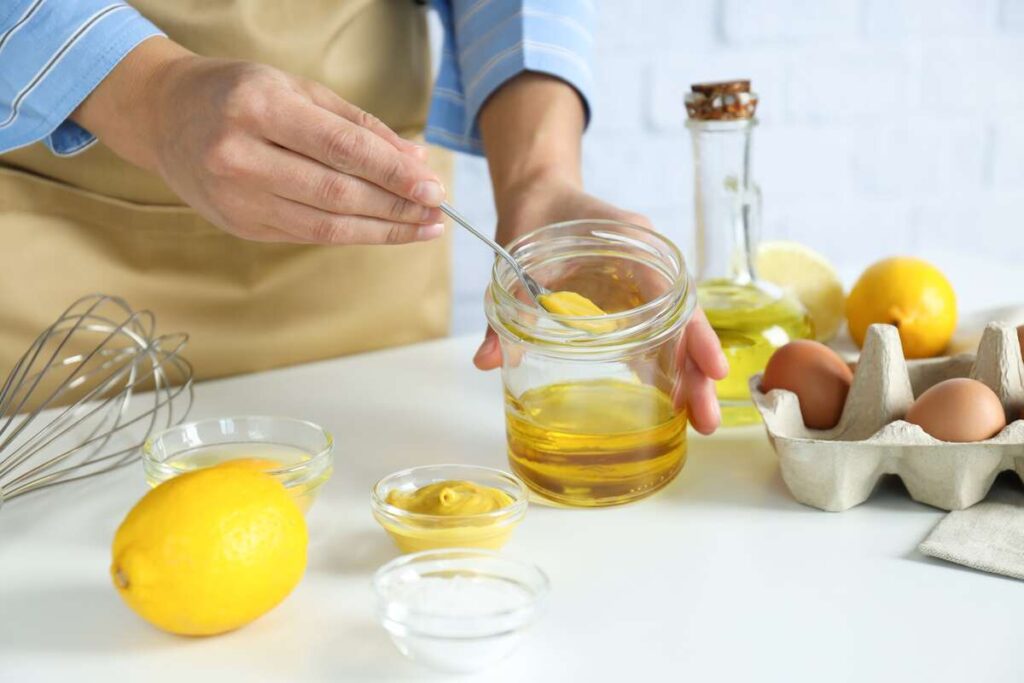 Gėrimas kepenims iš alyvuogių aliejaus ir citrinos ruošiamas paprastai – vos keli ingredientai ir kelios minutės.