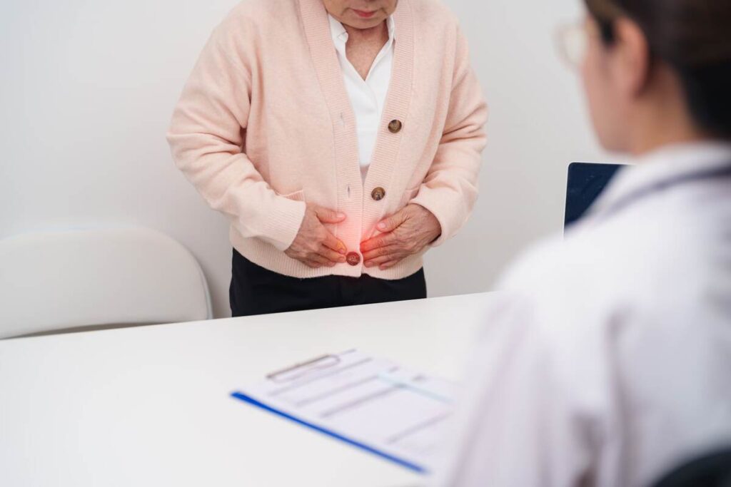 gėrimas kepenims ryte padedantis sumažinti pilvo diskomfortą ir sunkumą kepenų srityje.