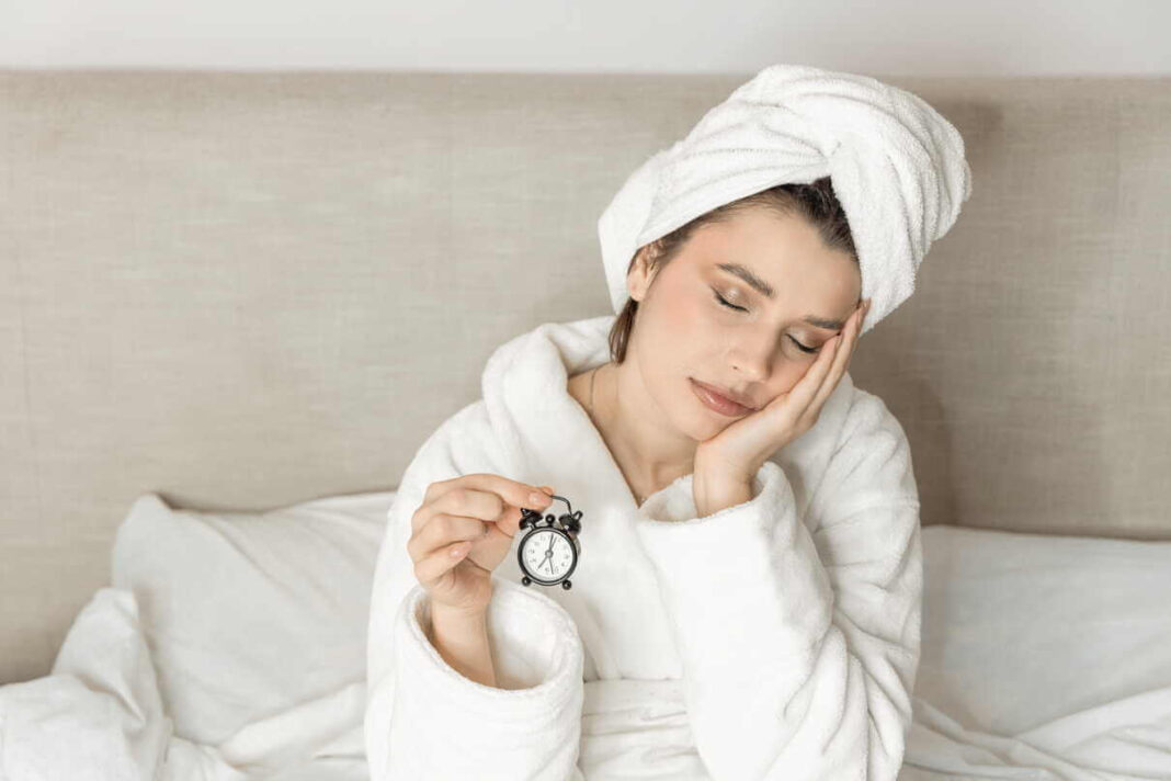 Kodėl kėlimasis anksti tinka ne visiems ir kaip pasireiškia nuovargis bandant prabusti ne savo laiku.